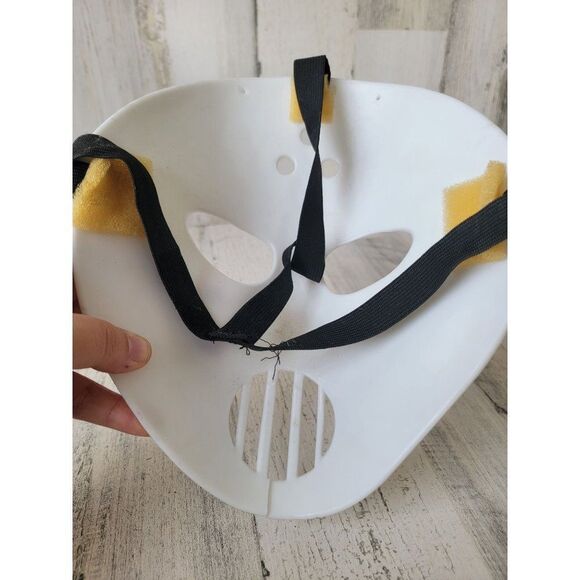 Fun World Halloween Jason face mask costume scary - Picture 5 of 5